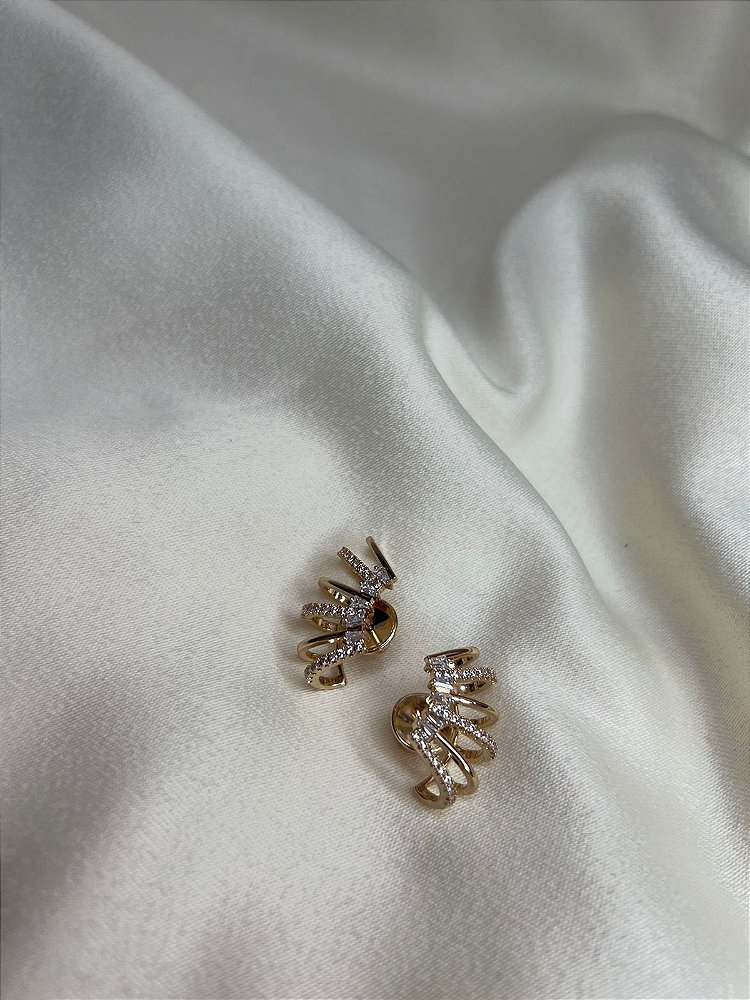 Brinco Mini Earcuff Cristal - Brilho com Atitude no Seu Estilo - Semijoia Banhada a Ouro 18K