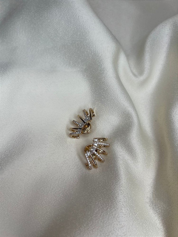 Brinco Mini Earcuff Cristal - Brilho com Atitude no Seu Estilo - Semijoia Banhada a Ouro 18K