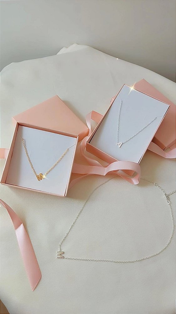 Colar Com Letra/ Inicial Personalizado - Semijoia Banhada em Ouro 18K ou no Banho Prata