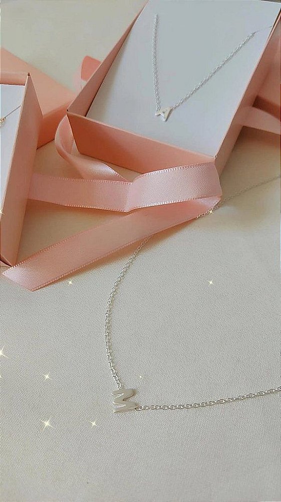 Colar Com Letra/ Inicial Personalizado - Semijoia Banhada em Ouro 18K ou no Banho Prata