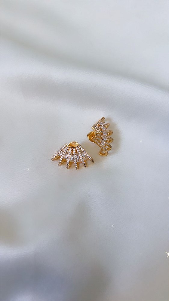 Brinco Ear Cuff Todo Cravejado em Zircôneas- Semijoia Banho Ouro 18K