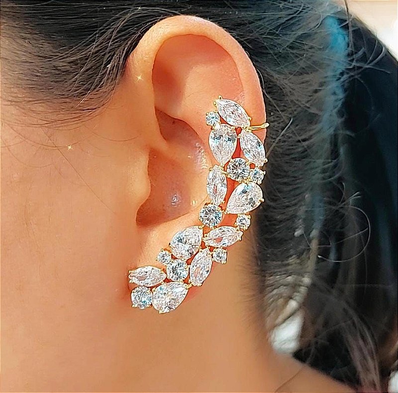 Brinco Ear Cuff Cravejado em Zircônias Cristal - Semijoia Banho Ouro 18K