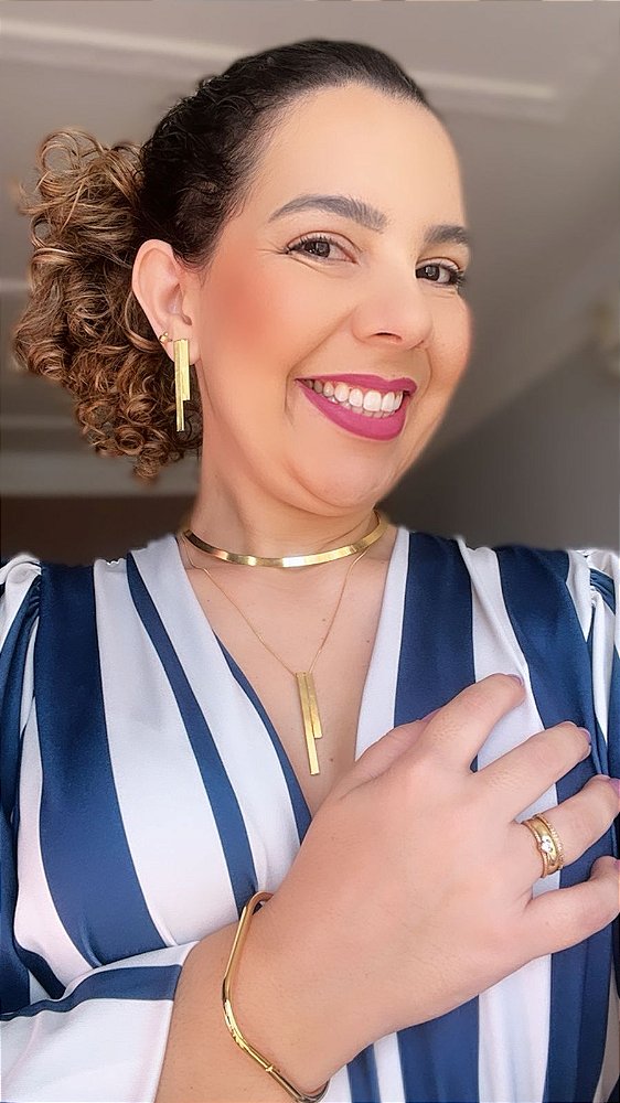 Conjunto Dois Palitos - Colar -  Brinco - Gravatinha Ajustável - Semijoia Banhada a Ouro 18K