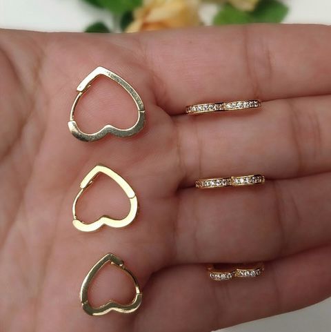 Brinco Kit Trio de Argolas de Coração Cravejadas de Zirconias - Semijoia Banhada a Ouro 18k
