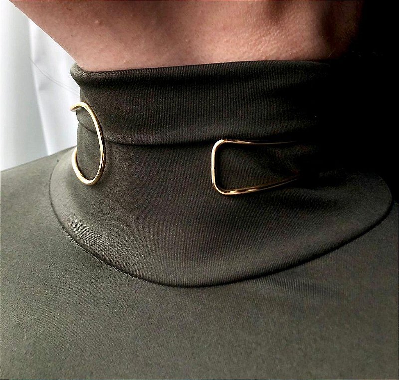 Aro/ Chocker /Gargantilha/Duplo Liso de Encaixe Duas Finalizações - Semijoia Banhada Ouro 18 K