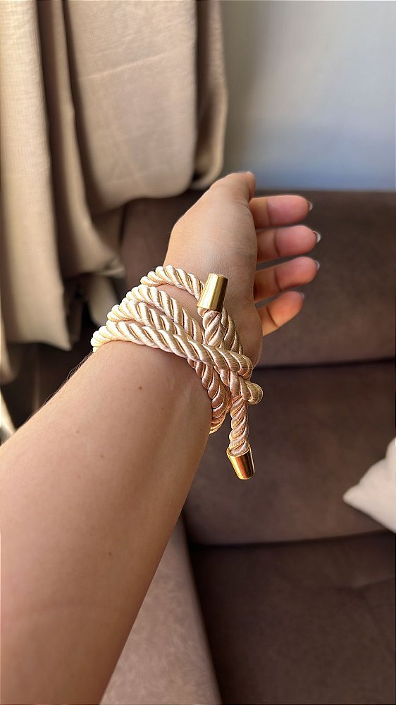 Pulseira Gisele Cordão Grosso Marfim ou Marrom - Semijóia Banhada Ouro 18K