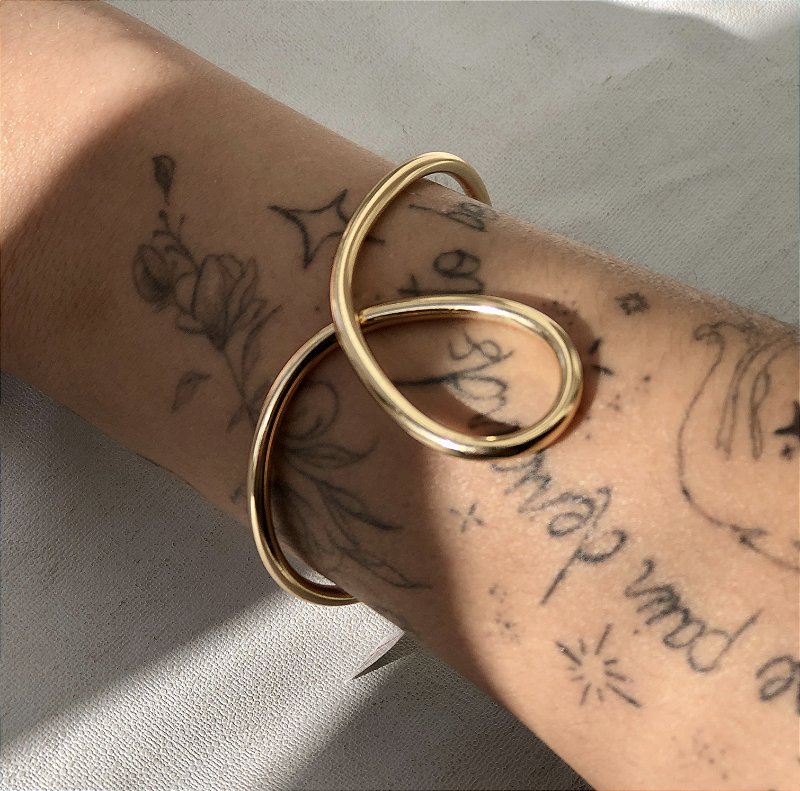 Bracelete Infinit Ajustavel- Banhada a Ouro 18K