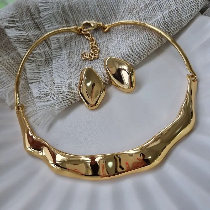 Colar Aro Autentic Rocha Orgânica - Chocker - Semijoia Banhada a Ouro 18K