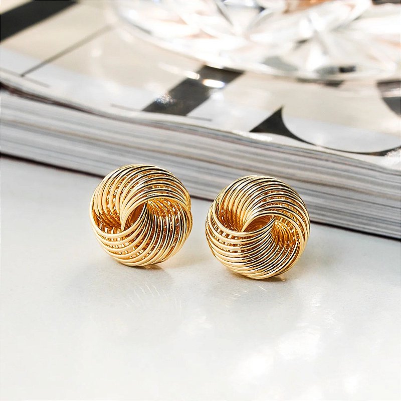 Brinco Espiral de Fios Entrelaçado Delicado - Semijoia Banhada a Ouro 18K