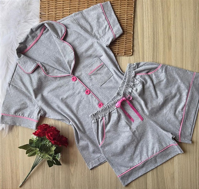 Pijama Americano de Algodão de Manga Curta e com Bolsos no Short – Short Doll - Conforto e Estilo para suas Noites