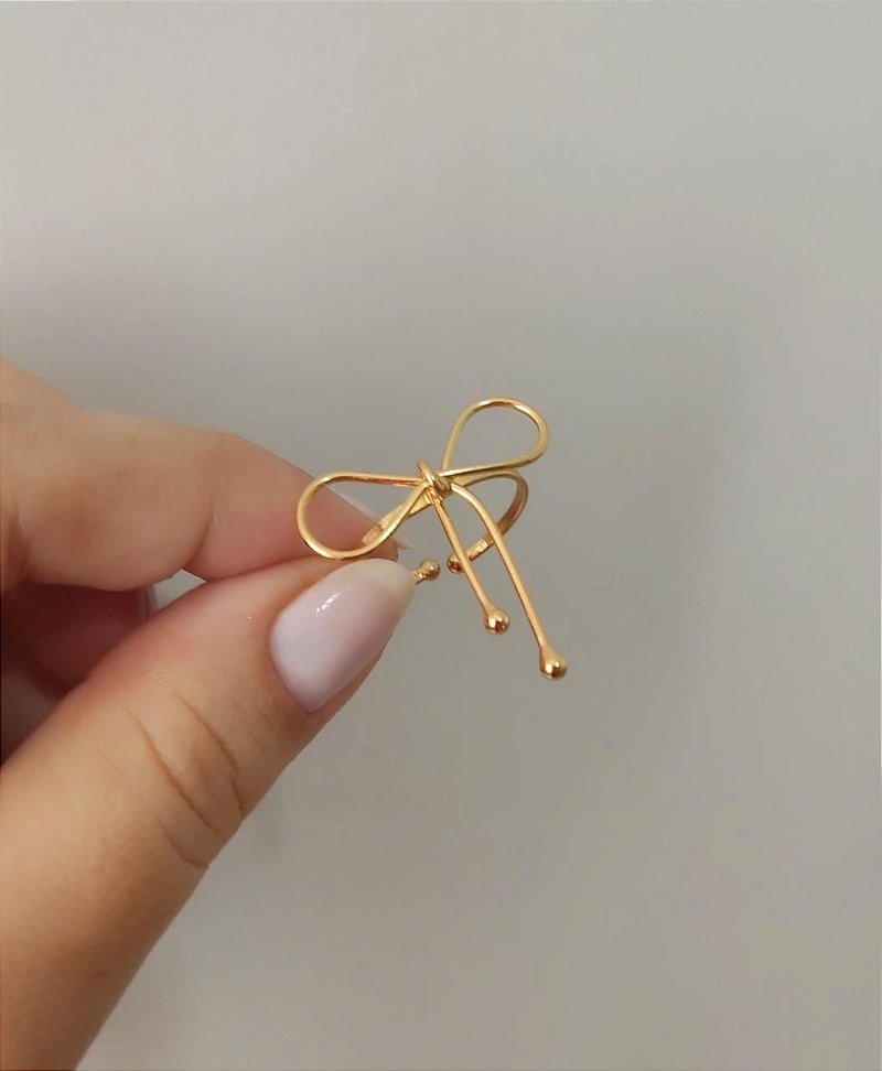 Anel Laço Fio com Bolinhas nas Pontas - Minimalista Ajustavel - Semijoia Banhada a Ouro 18K