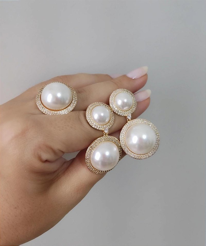 Anel Meia Perola Luxuoso Com Zircônias Cristais - Semijoia Banhado a Ouro 18k