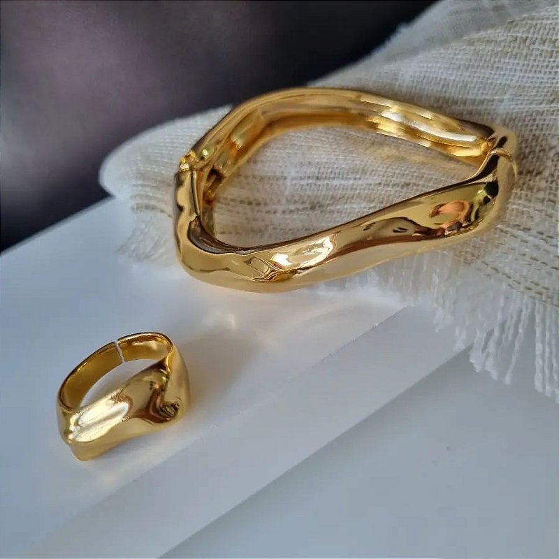 Anel Rocha Orgânica - Semijoia Banhado a Ouro 18k