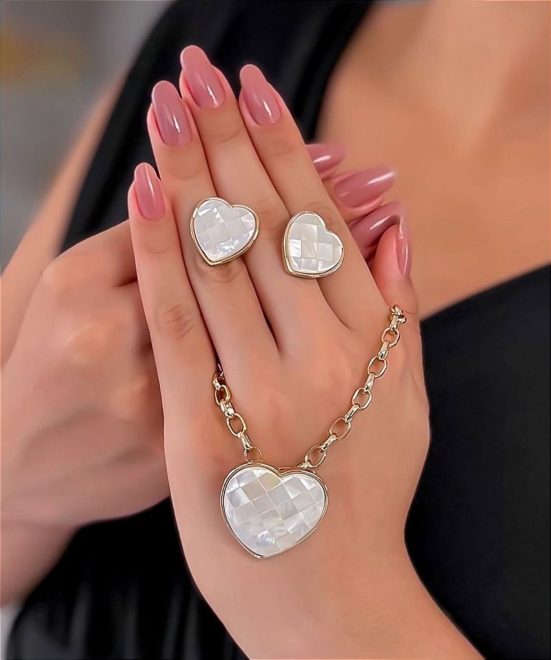 Conjunto Coração de Madrepérola - Semijoia Banhada a Ouro 18K