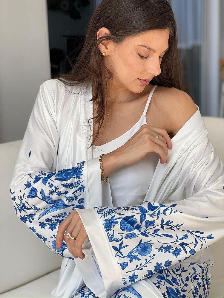 Robe Jardim de Porcelana Floral Azul - Em Malha Fria Curto