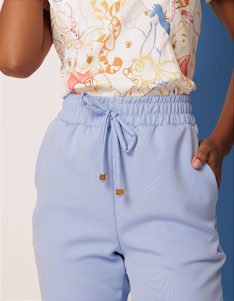 Scrub Feminino Laila Estampa Pooh — foto 8