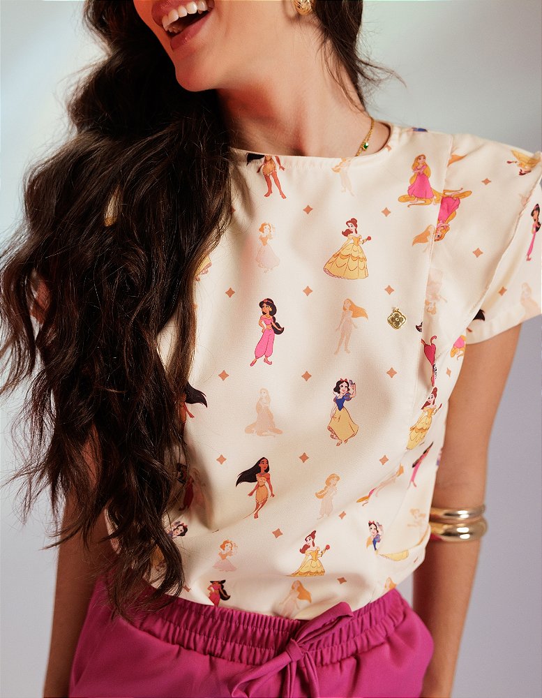 Scrub Feminino Laila Estampa Princesas — foto 7