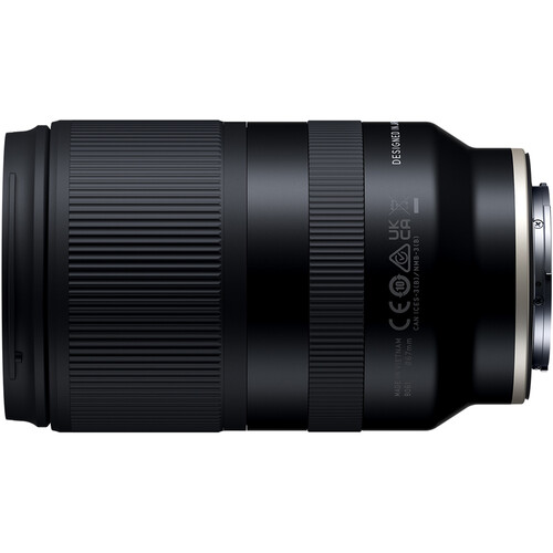 Lente Tamron 18-300mm f/3.5-6.3 Di III-A VC VXD para câmeras Canon EOS Mirrorless encaixe RF
