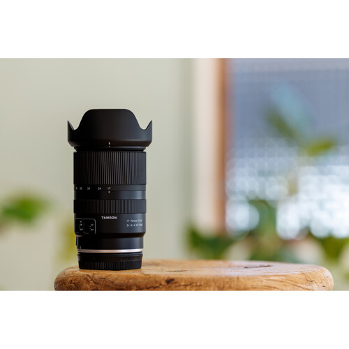 Lente Tamron 17-70mm f/2.8 Di III-A VC RXD para câmeras Canon EOS Mirrorless encaixe RF
