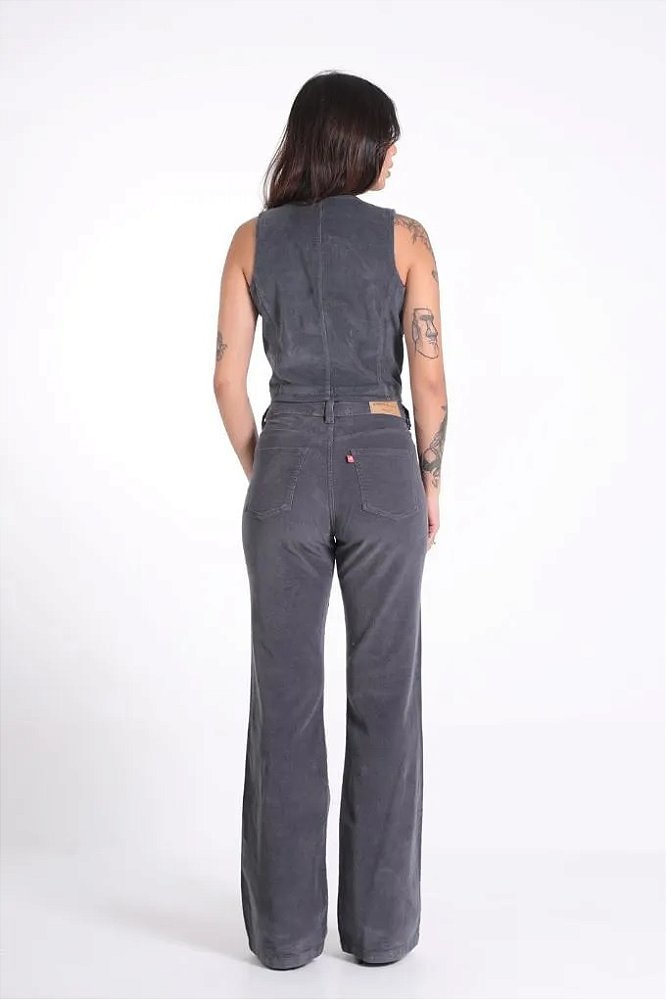 Calça Flare Veludo Feminino Revanche Cor Chumbo