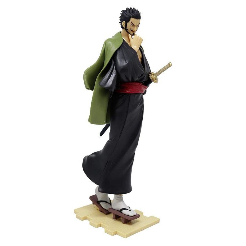Figure One Piece Dracule Mihawki Treasure Cruise Banpresto
