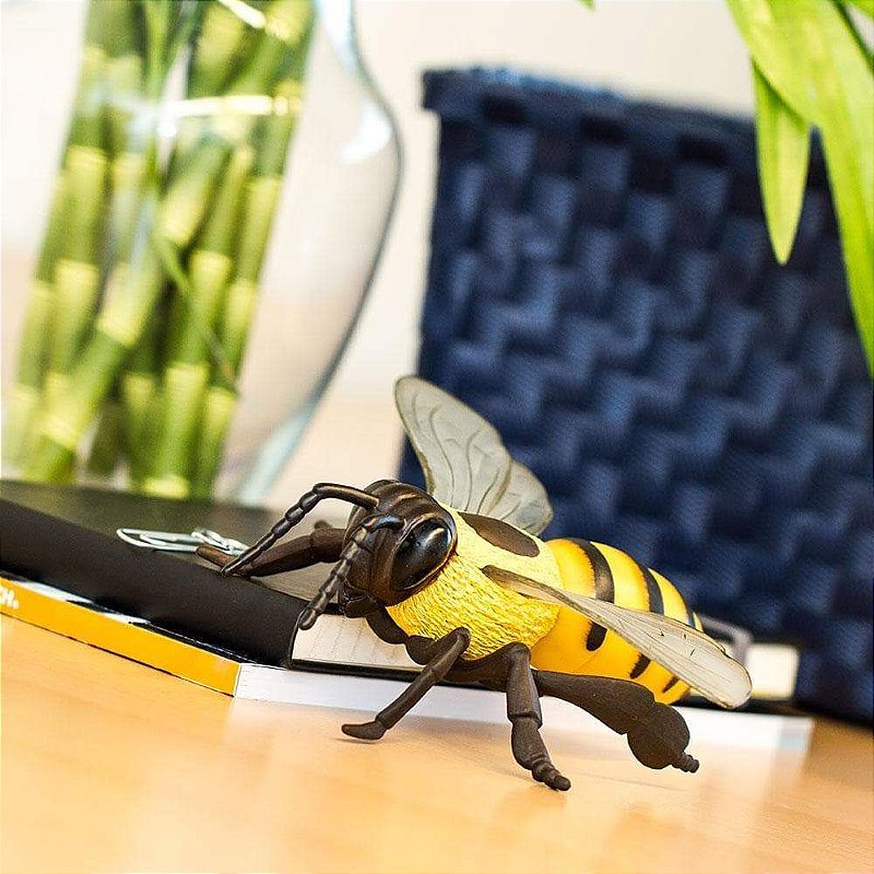 Figura Abelha Safari Ltd.