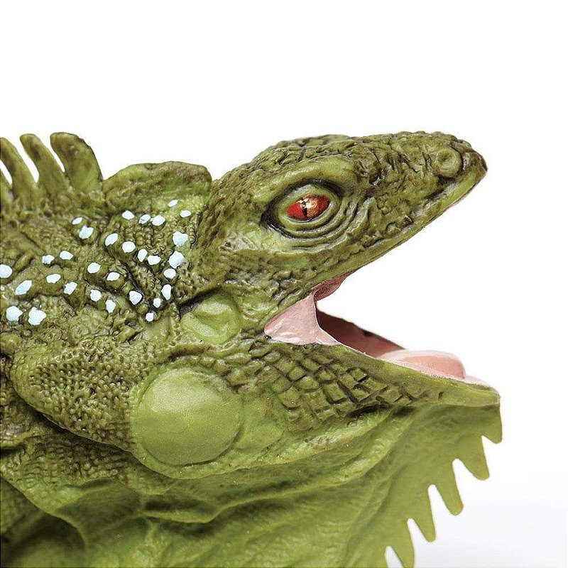 Figura Iguana Safari Ltd.