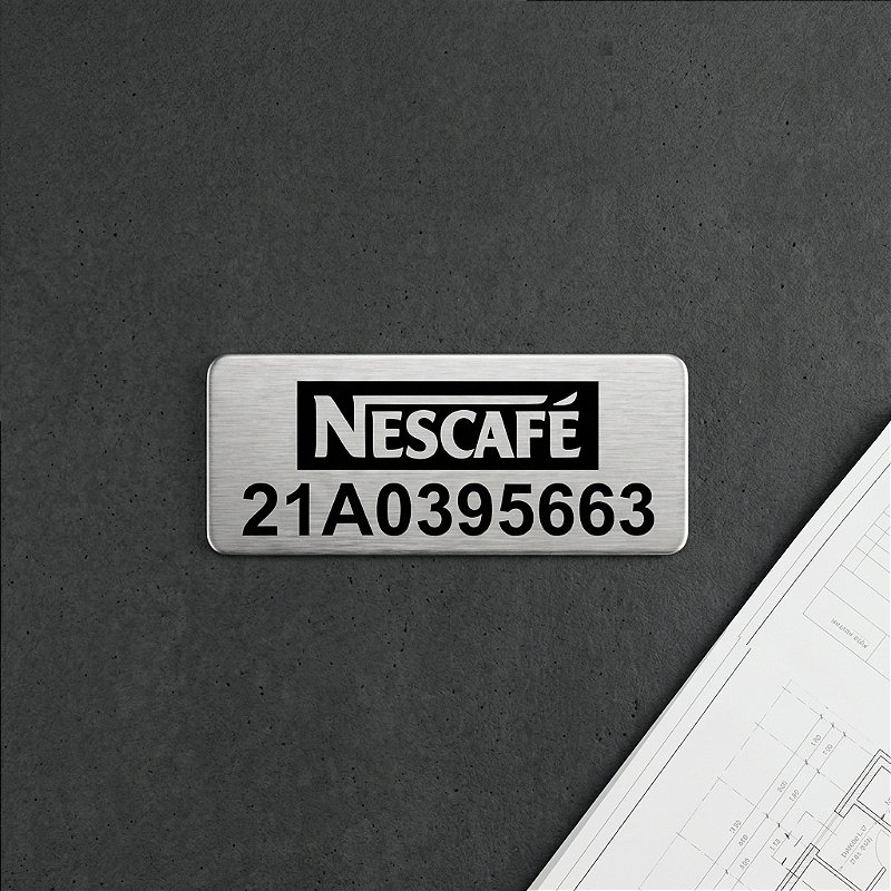 500 placas em Inox com QR Code Gravado