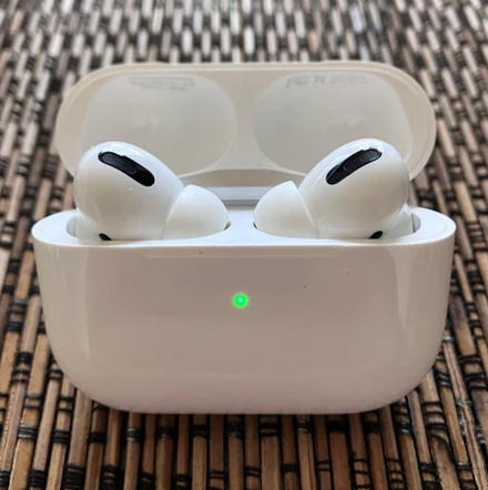 Fone De Ouvido Bluetooth Pro Tws Wireless Headset 5.0 com estojo de recarga MagSafe 1 Par Branco