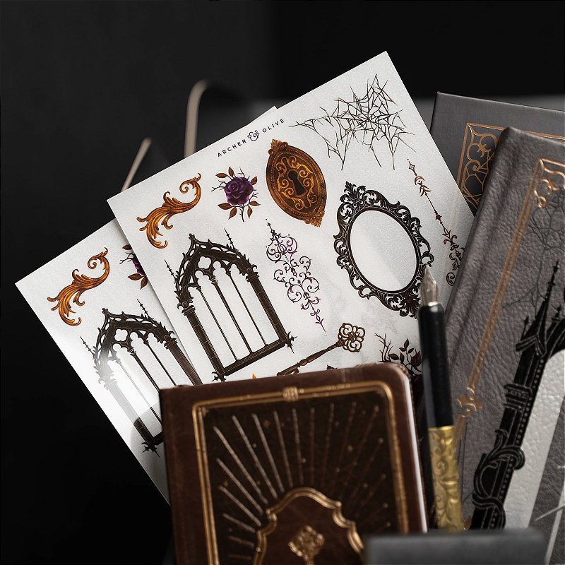 Halloween Box: Whispering Walls - Archer & Olive