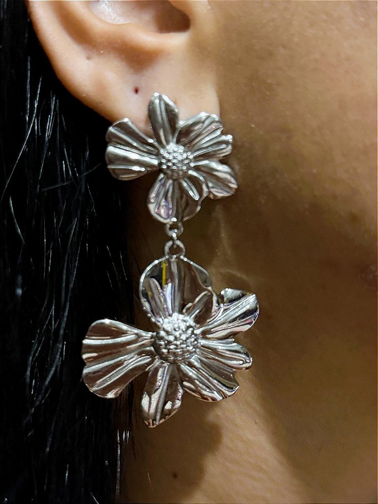 Brinco Flor Dupla Aço