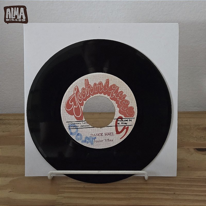 JUNIOR VIBES - DANCE HALL/ VERSION
