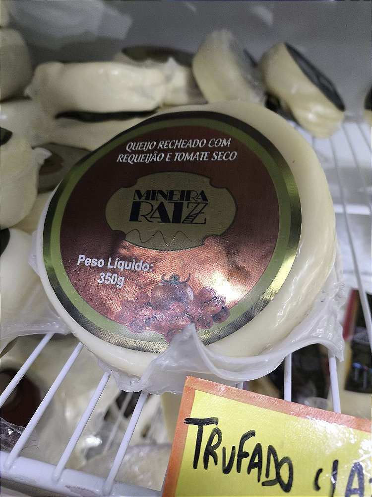 Trufado com requeijão e tomate seco