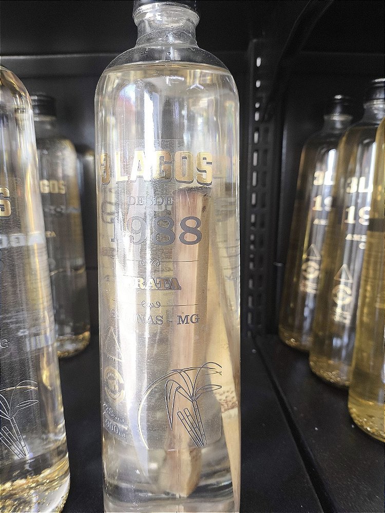 Cachaça prata com cana