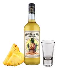 Cachaça Japira abacaxi