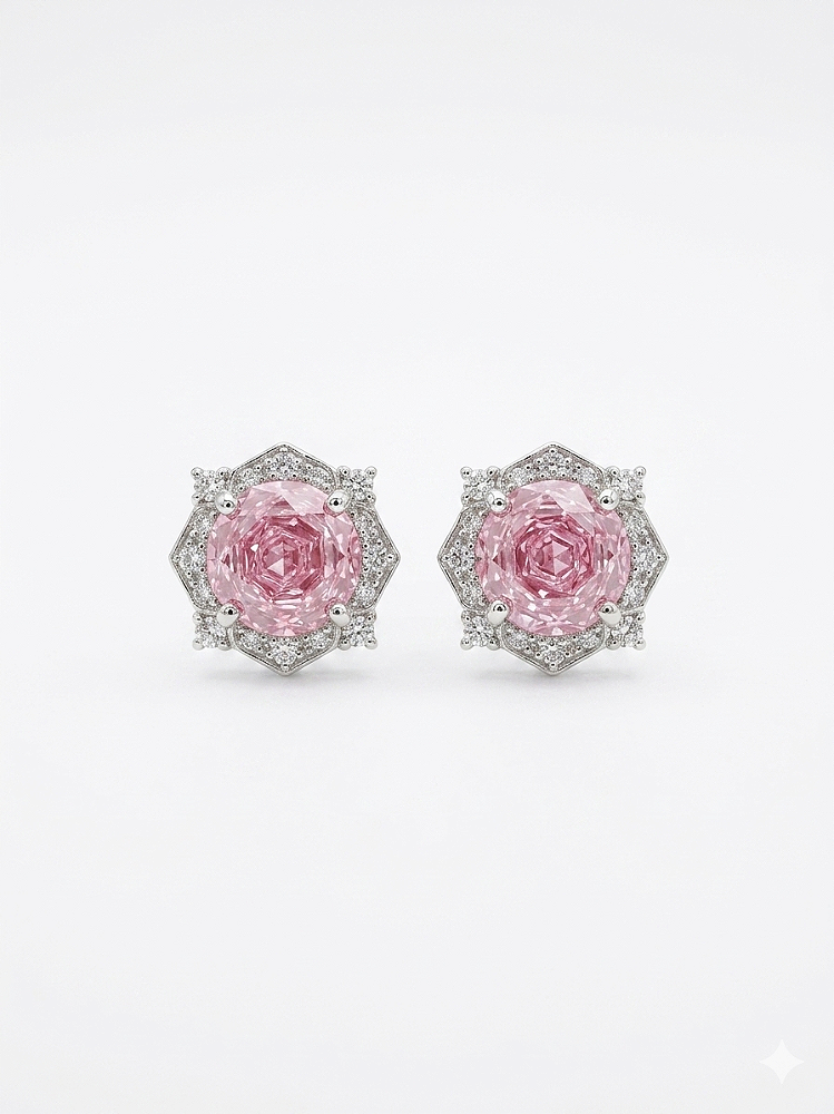 Brinco “Rose Cut” Zircônia Banho de Ródio Branco - Rosa Claro