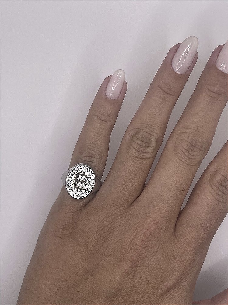 Anel Dedinho Regulável Letra E Zircônia Cristal e Banho Duo Ródio Branco + Ouro