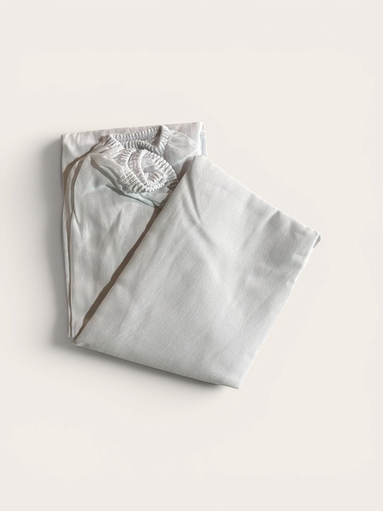 Lençol liso para berço c/elástico padrão americano 1,30m X 70cm X 12cm Branco