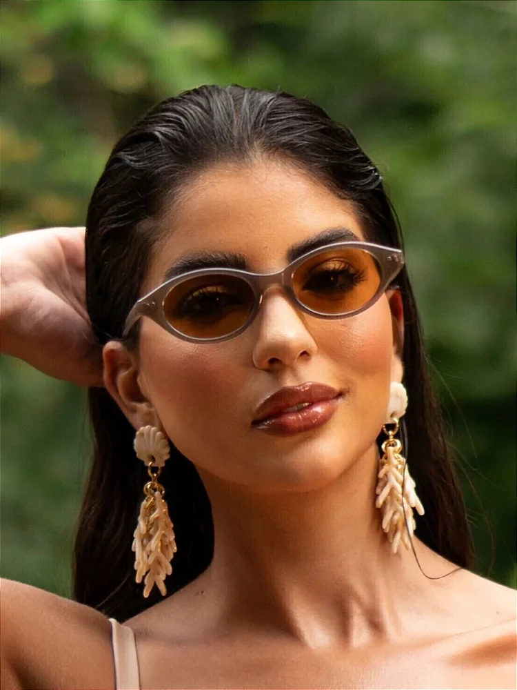 Óculos de sol premiun Marbela oval marron nude translucido - acetato
