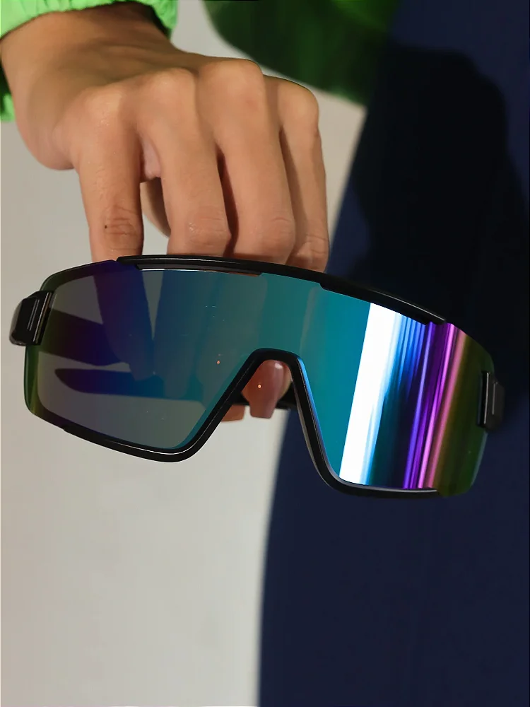 Óculos de sol Esportivo Vertice azul com roxo espelhado no preto