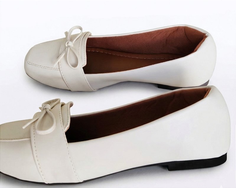 Sapato Mocassim Feminino Dourado Macio Elegante Dia A Dia com Bico Quadrado e Laço Decorativo Conforto Premium