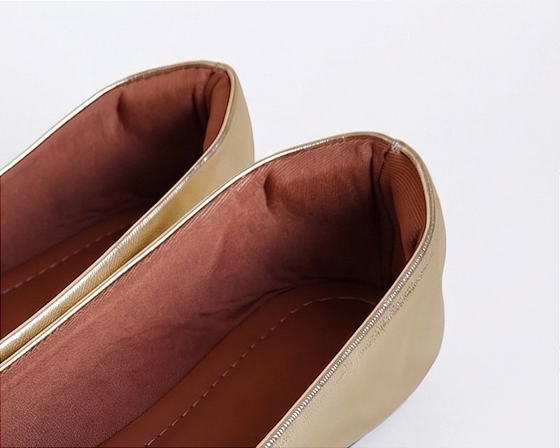Sapato Mocassim Feminino Dourado Macio Elegante Dia A Dia com Bico Quadrado e Laço Decorativo Conforto Premium