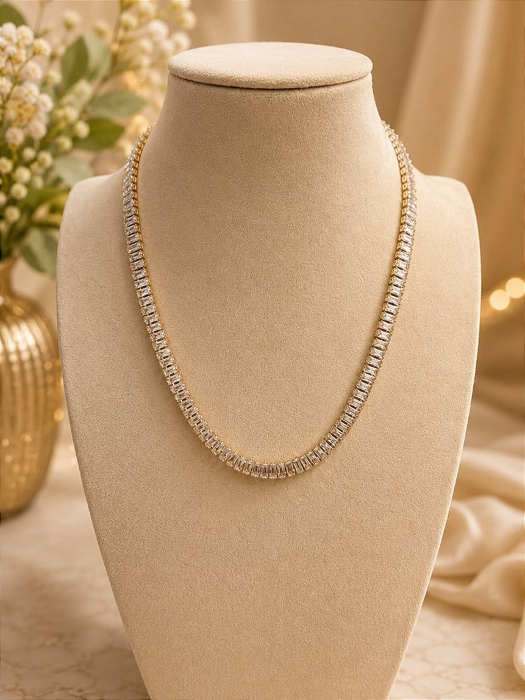 Colar Riviera Dourado Elegante