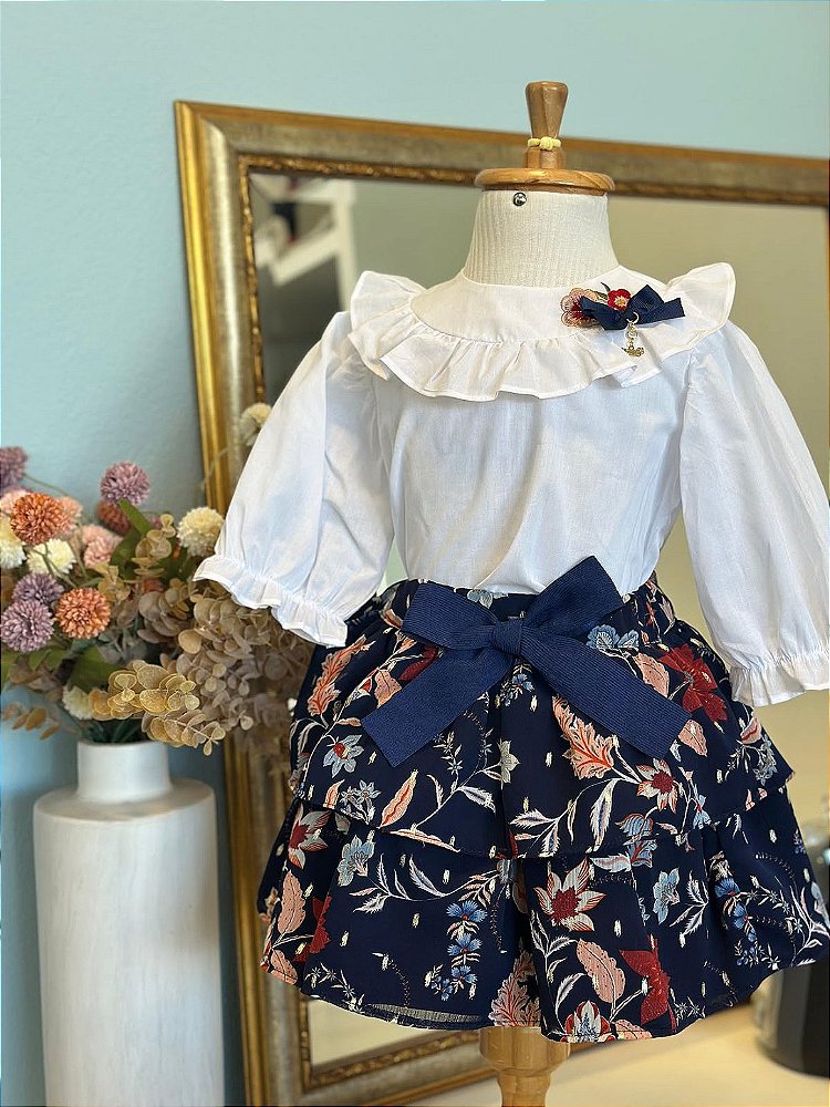 Conjunto Camisa Cambraia c/ Saia Roana