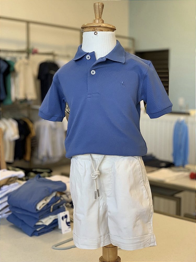 Conjunto Polo Azul e Short Sarja Areia Dudes