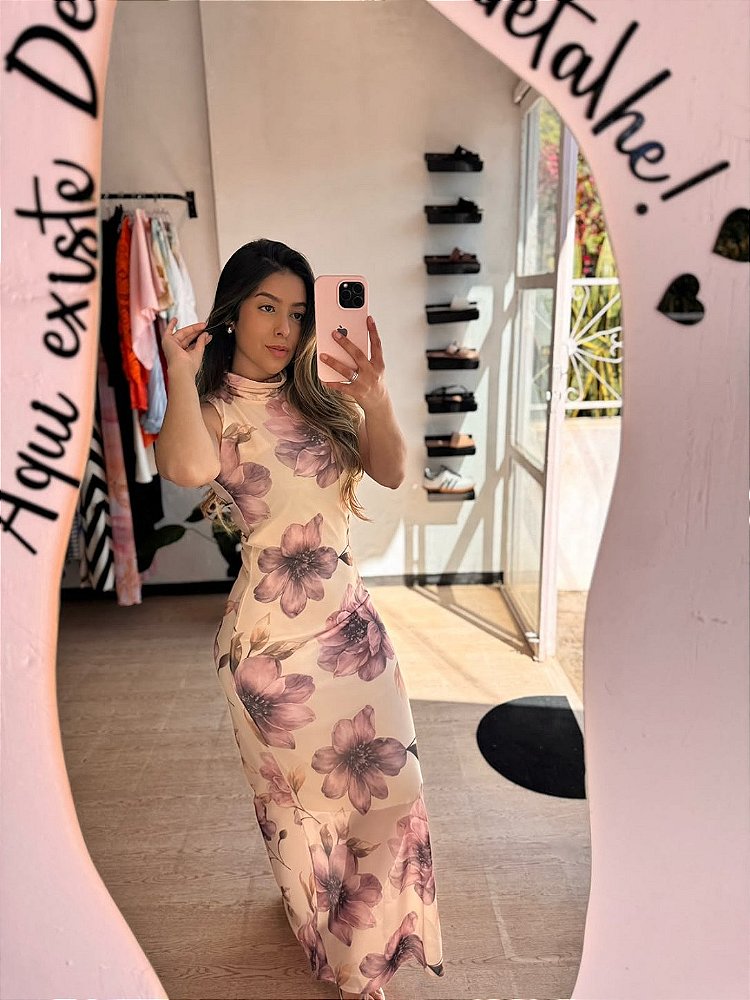 Vestido Florescer Tule