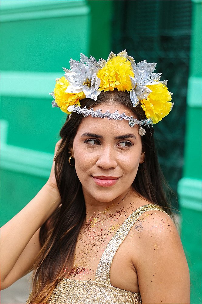 Adereço de Cabeça Encanto – Flores e Moedas