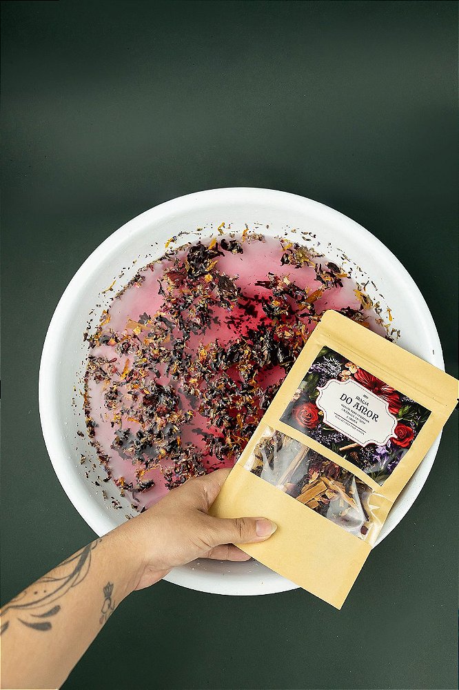Banho de Ervas Magia do Amor para Atração E Amor Próprio
