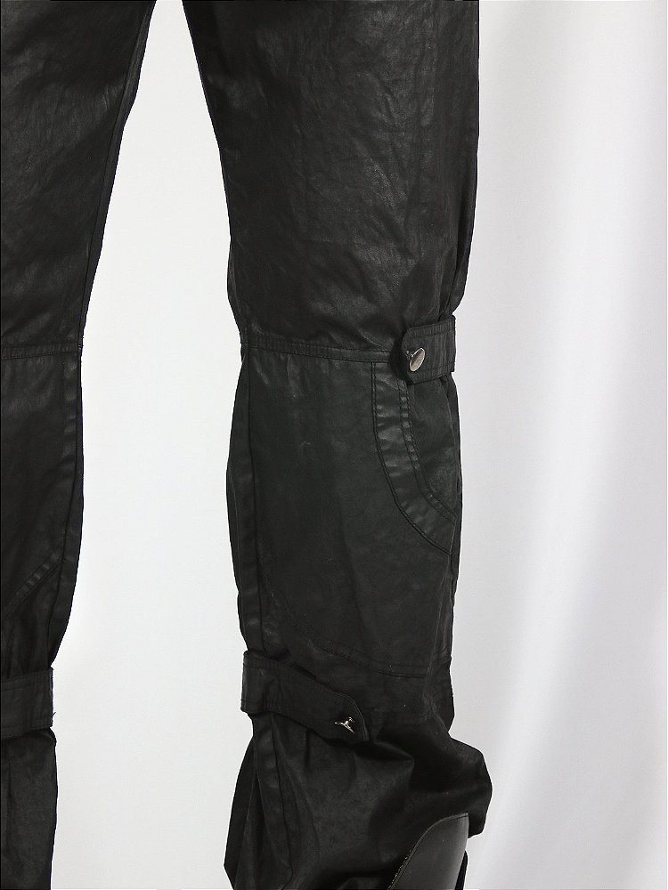 Calça Resinada