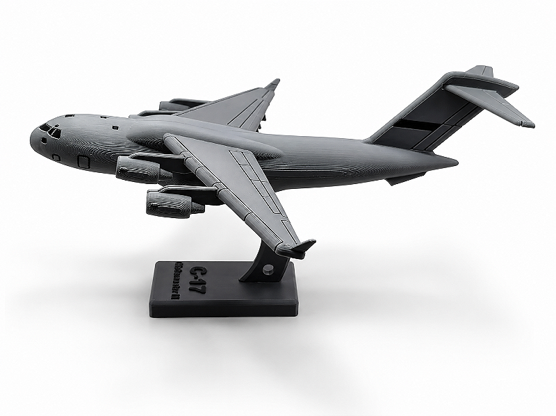 Kit de Montagem Miniatura Boeing C-17 Globemaster III